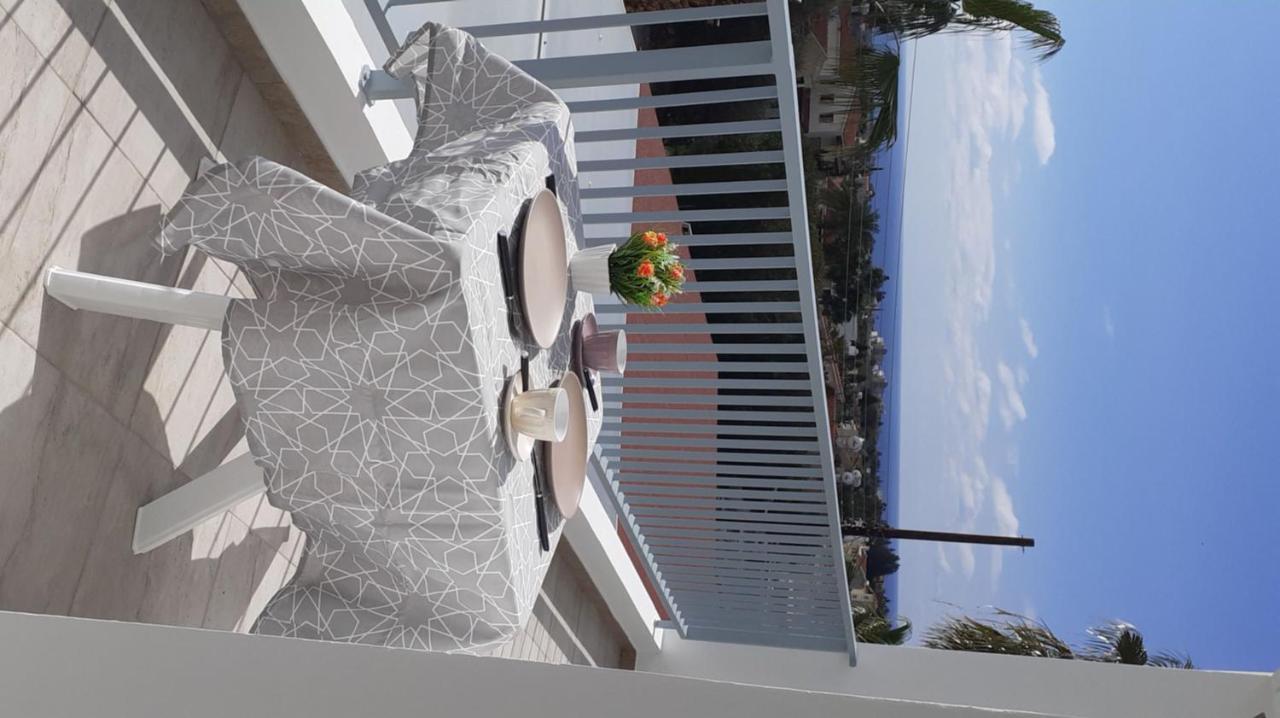 Akamandos 76 Apartment เปเยีย ภายนอก รูปภาพ